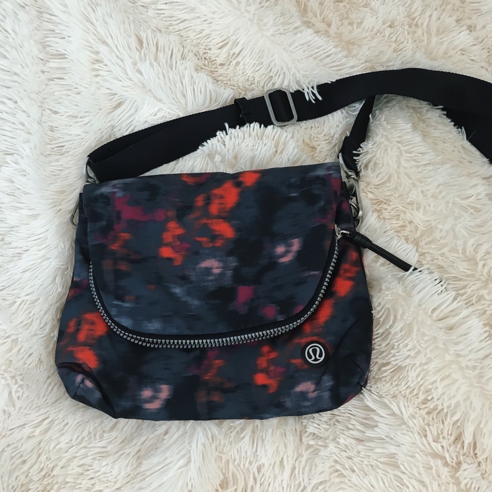 Lululemon cross body bag